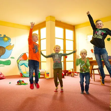 米特毕歇尔公寓 * 蓬高圣约翰